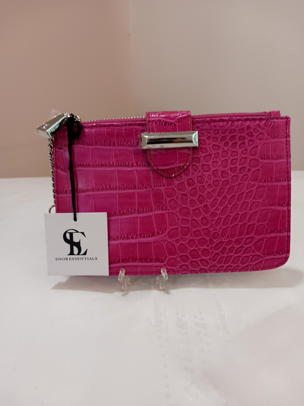 Snob Essentials Women's Hot Pink Croc-Embossed Wristlet